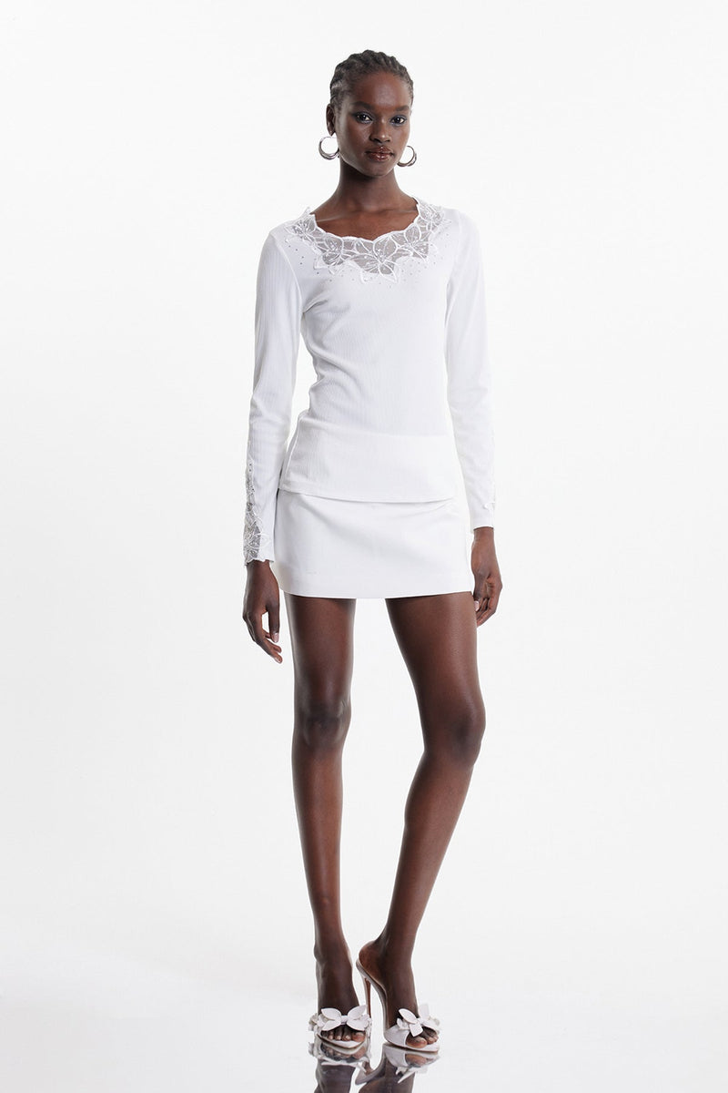 Beautifully Crafted Top in a Classic Style