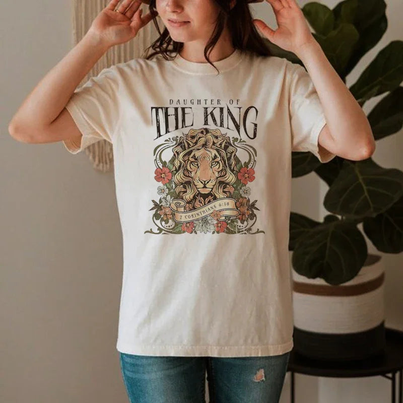 Effortlessly Elegant T-Shirt with a Timeless Design