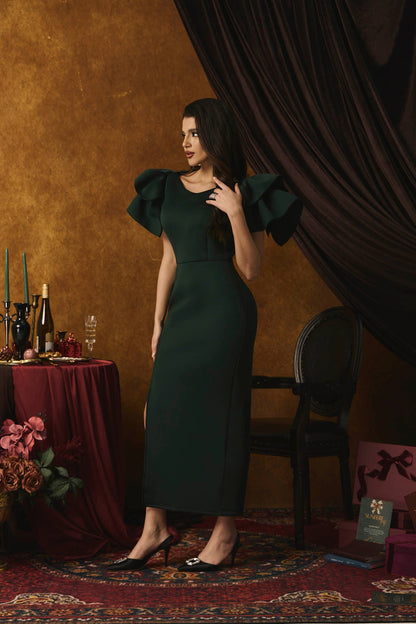 Gracefully Styled Dress for Any Occasion