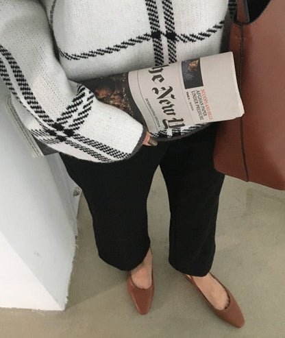 Beautifully Finished Sweater in a Timeless Design