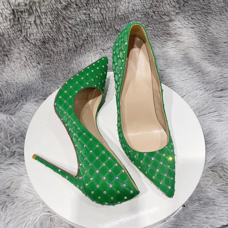 Well Tailored Shoes with a Graceful Silhouette