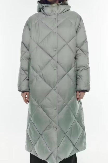 Well Tailored Coat with a Graceful Silhouette