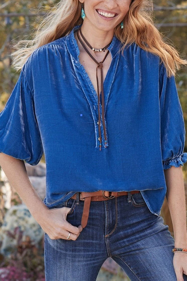 Classic Vintage Pullover with a Flattering Fit