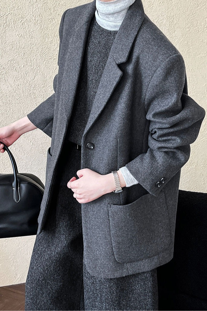 Gracefully Styled Garment for Any Occasion