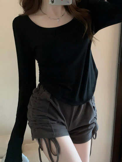 A Vintage Style T-Shirt with Delicate Timeless Details