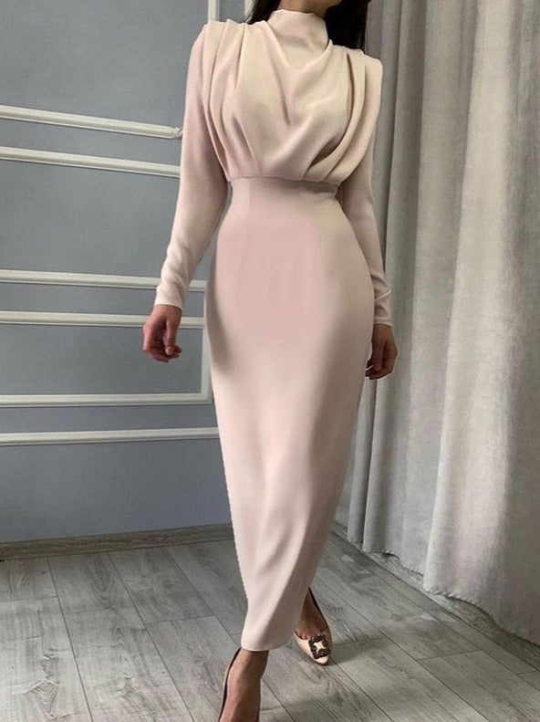 Effortlessly Elegant Dress with a Timeless Design