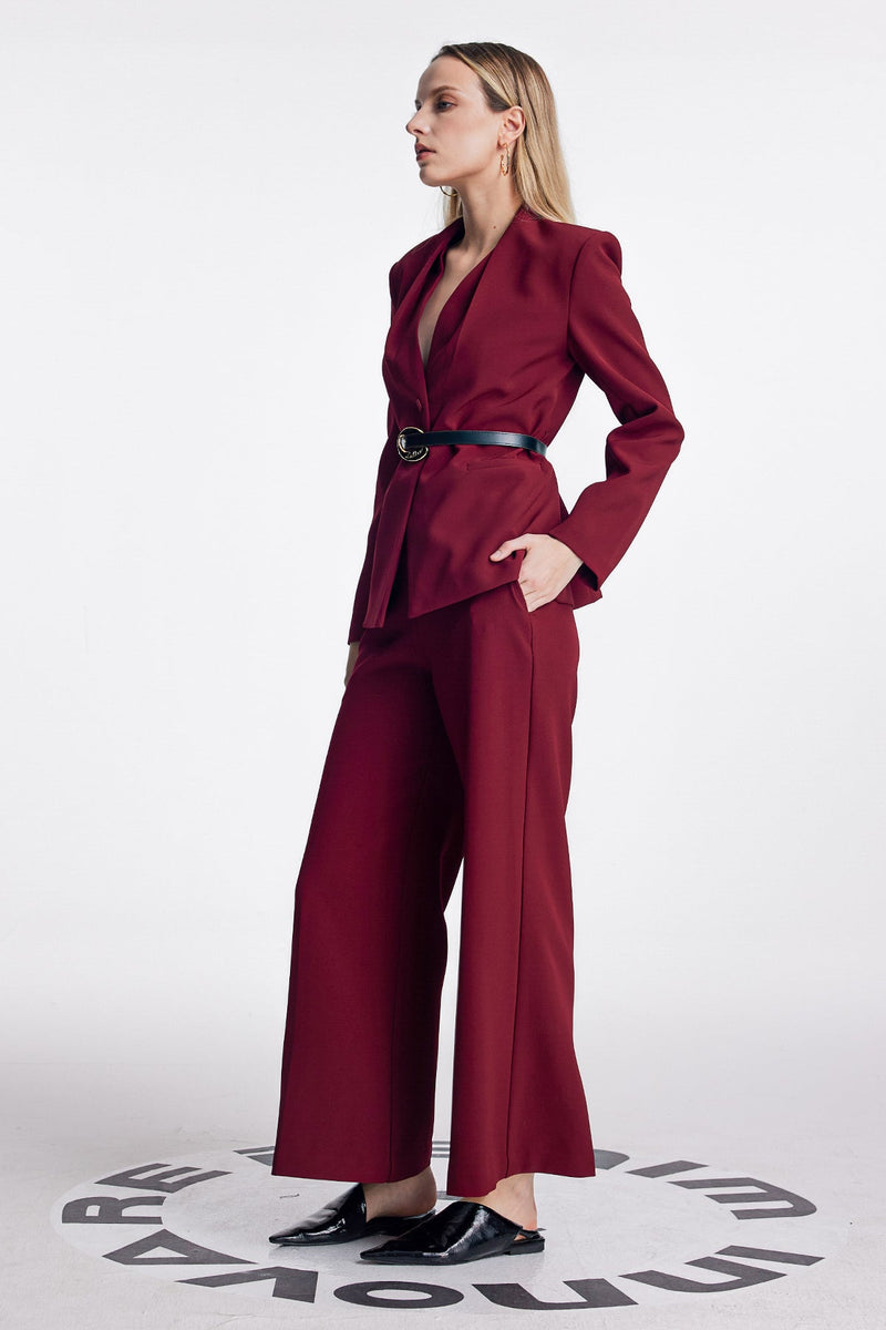 Sophisticated Pants with a Clean Classic Look