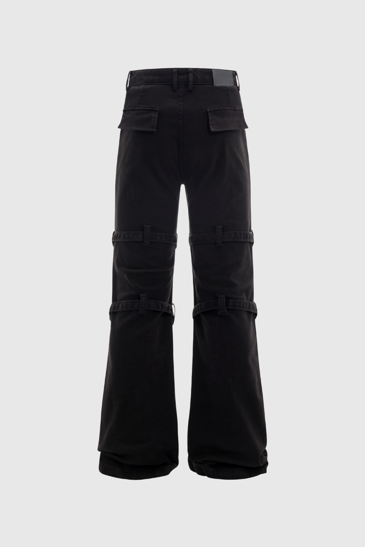 Effortlessly Elegant Garment with a Timeless Design