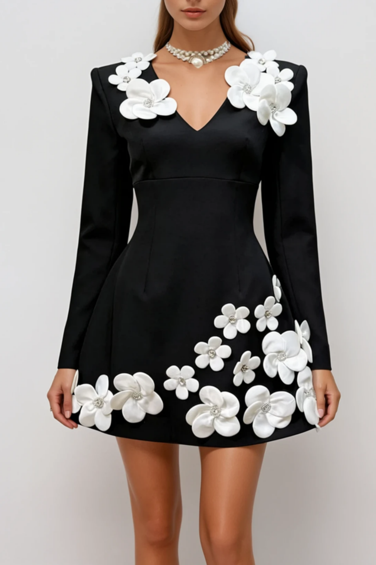 Beautifully Finished Dress in a Timeless Design