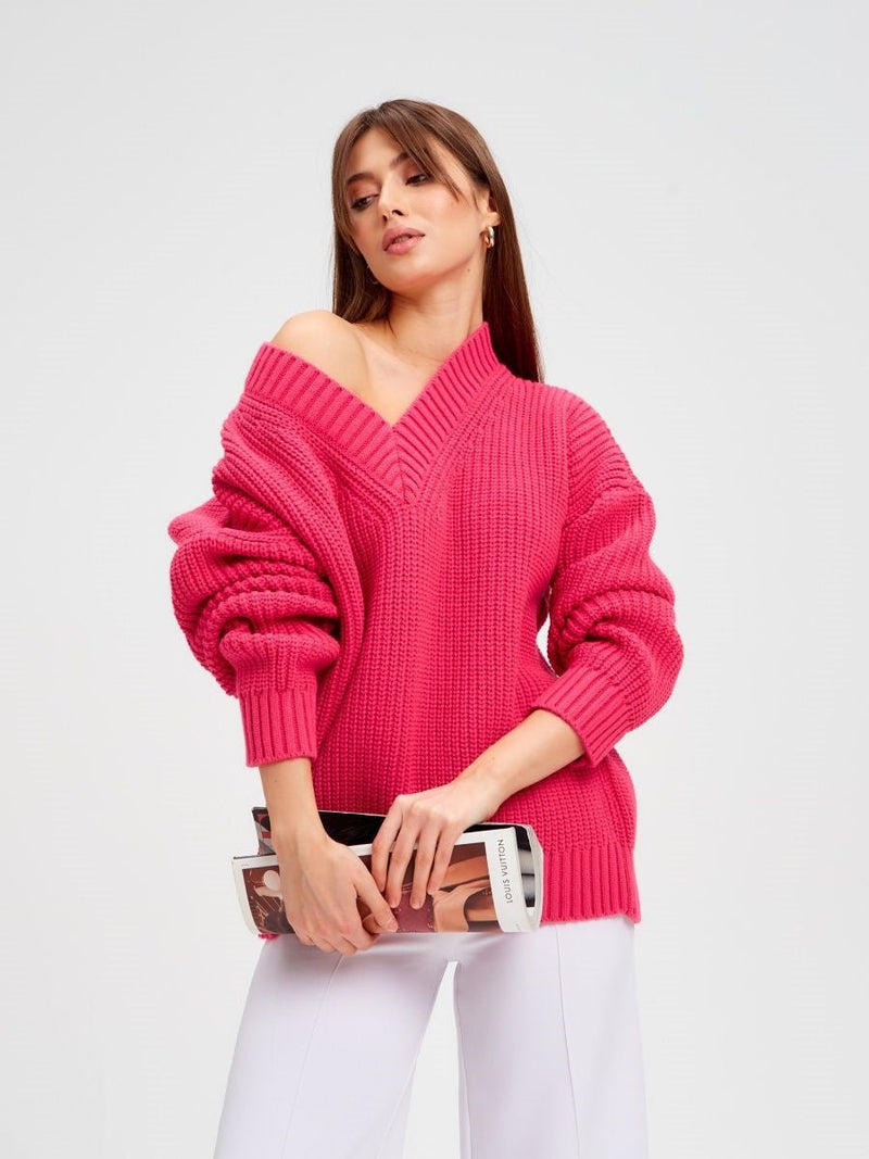 Classic Vintage Sweater with a Flattering Fit