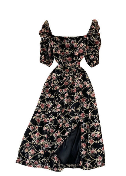 Classic Vintage Dress with a Flattering Fit