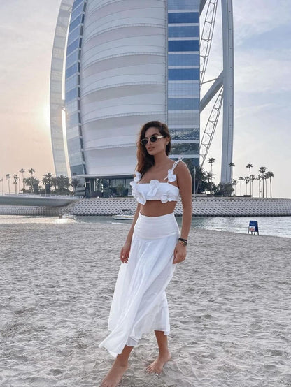 Effortlessly Elegant Top with a Timeless Design