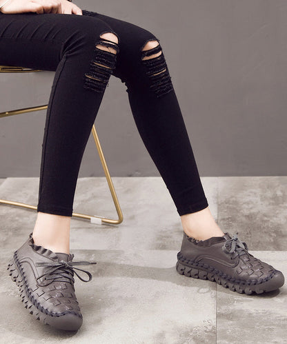 Classic Vintage Shoes with a Flattering Fit