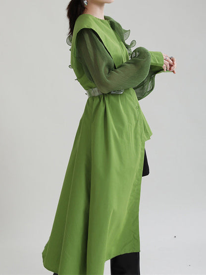 Beautifully Crafted Blouse in a Classic Style