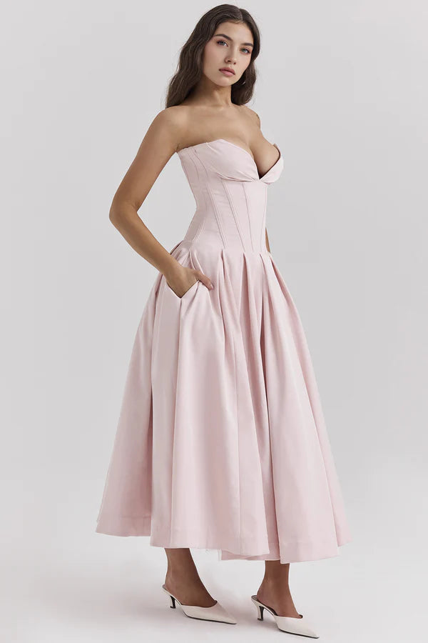 Classic Vintage & Enduringly Stylish Garment