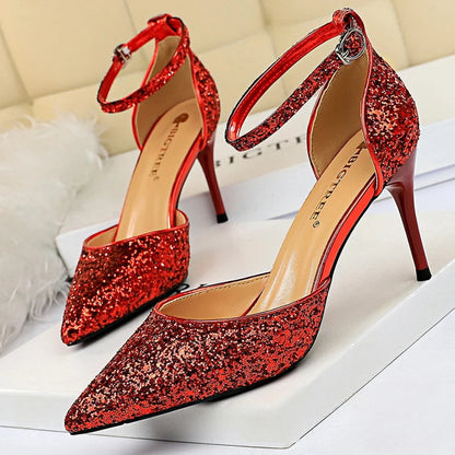 A Vintage Style Heels with Delicate Timeless Details