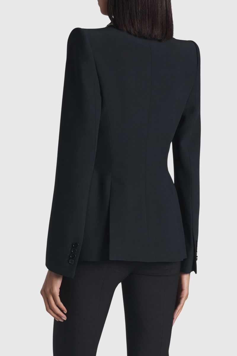 Well Tailored Garment with a Graceful Silhouette