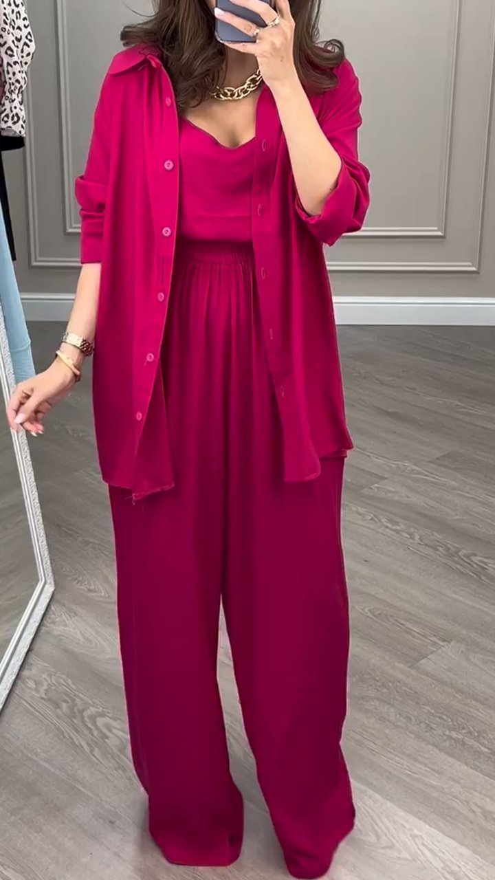 Effortlessly Elegant Garment with a Timeless Design