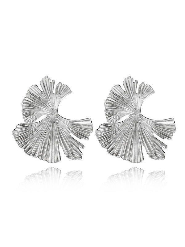 Effortlessly Elegant Garment with a Timeless Design