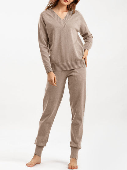 Beautifully Finished Pullover in a Timeless Design