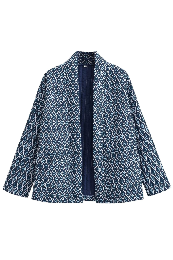 Well Tailored Jacket with a Graceful Silhouette