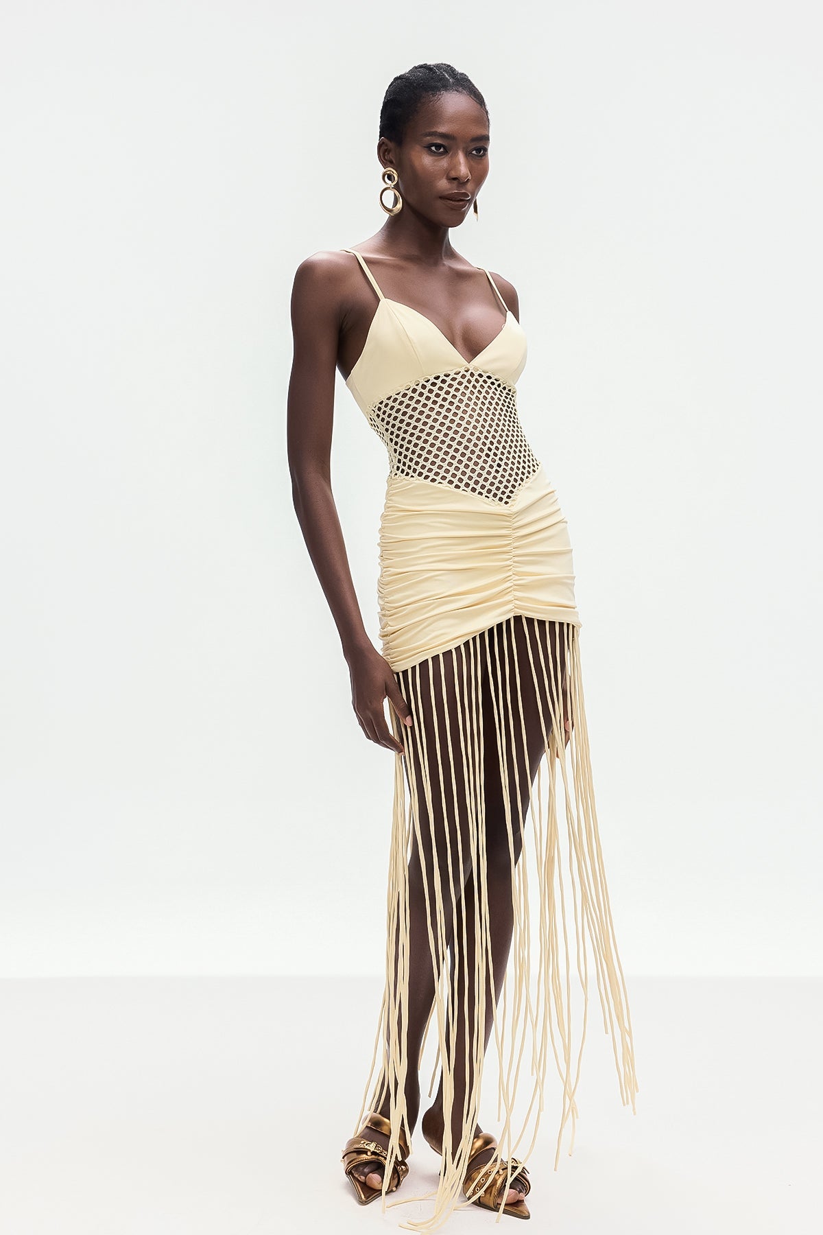 Effortlessly Elegant Dress with a Timeless Design