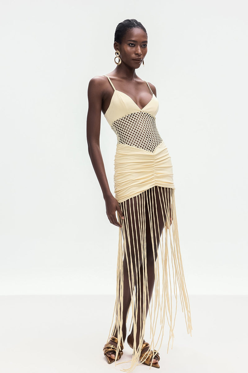 Effortlessly Elegant Dress with a Timeless Design