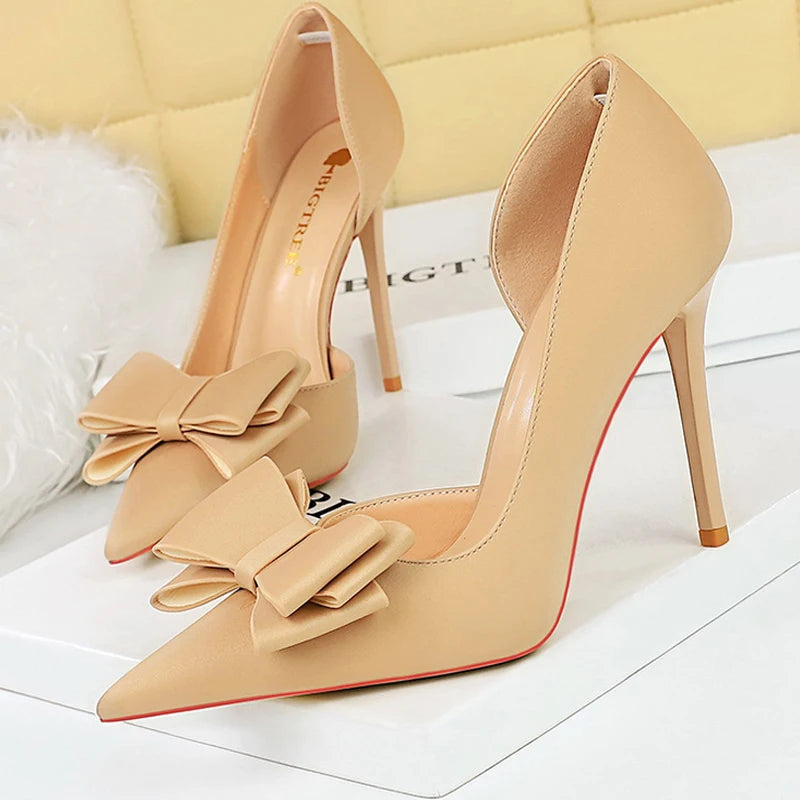 Polished Heels with an Effortless Classic Look