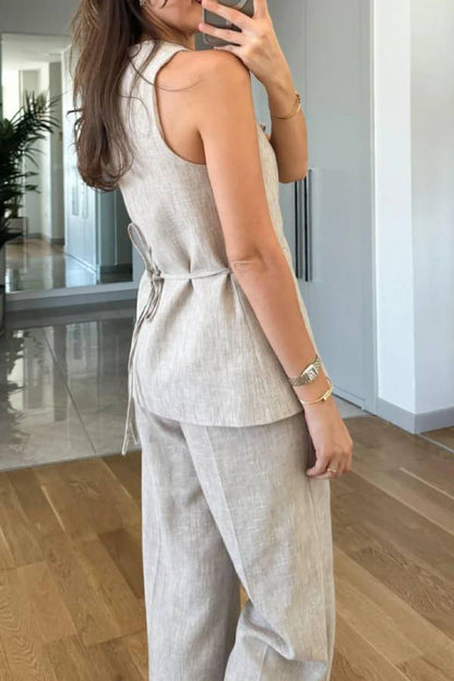 Sophisticated Pants with a Clean Classic Look