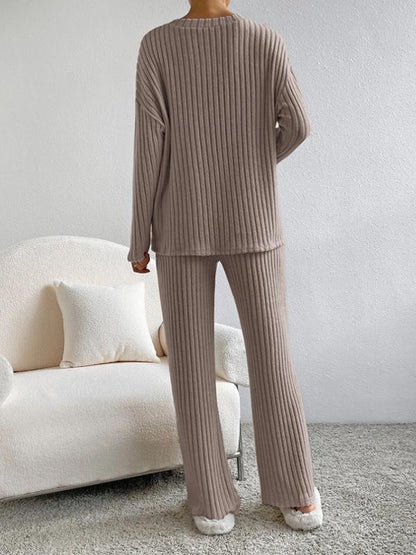 Vintage Inspired Pants with a Contemporary Edge