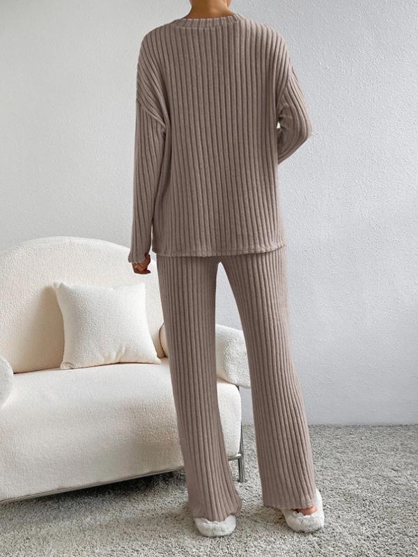 Polished Pants with an Effortless Classic Look