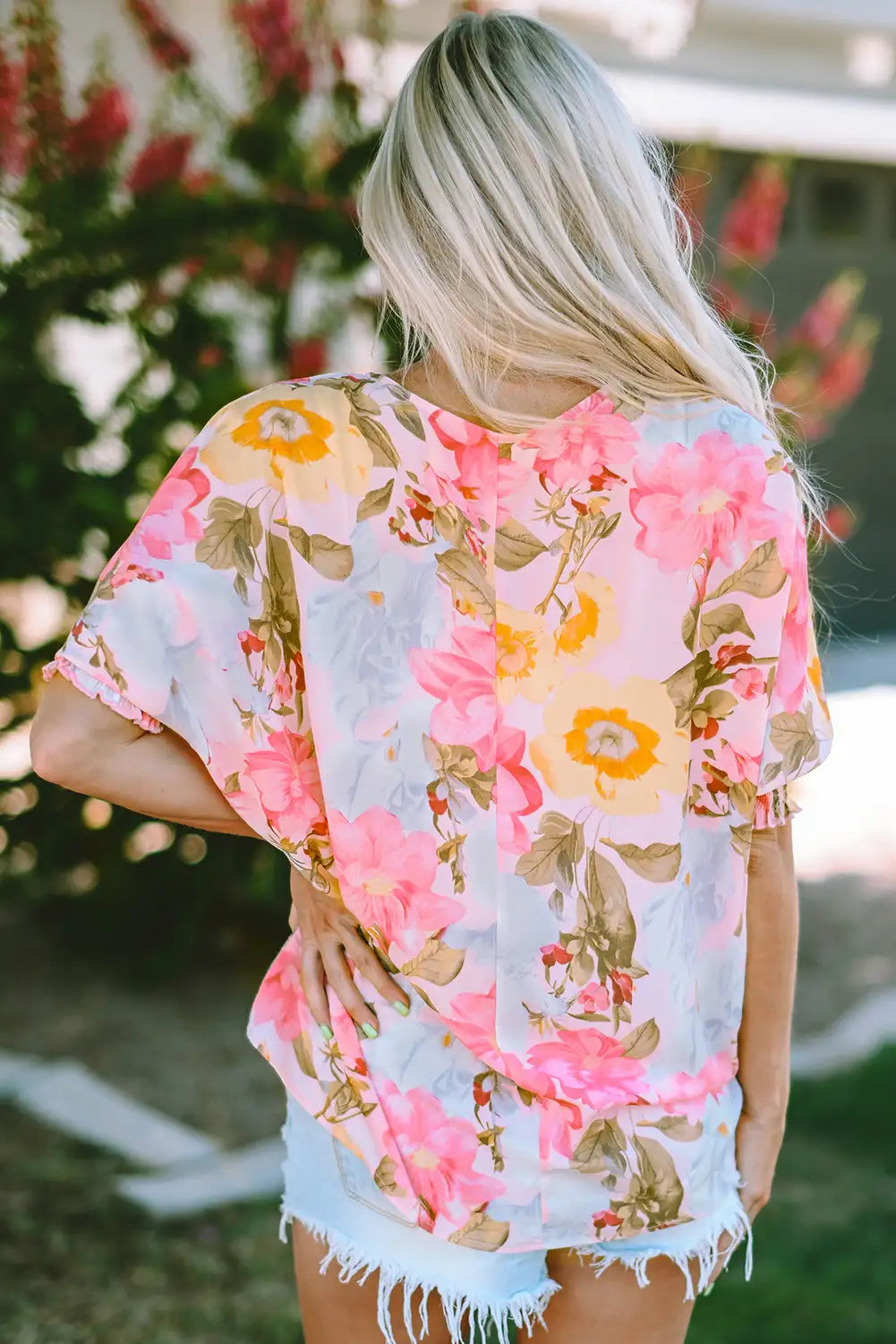 Beautifully Crafted Blouse in a Classic Style