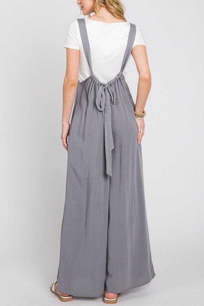 Well Tailored Trousers with a Graceful Silhouette