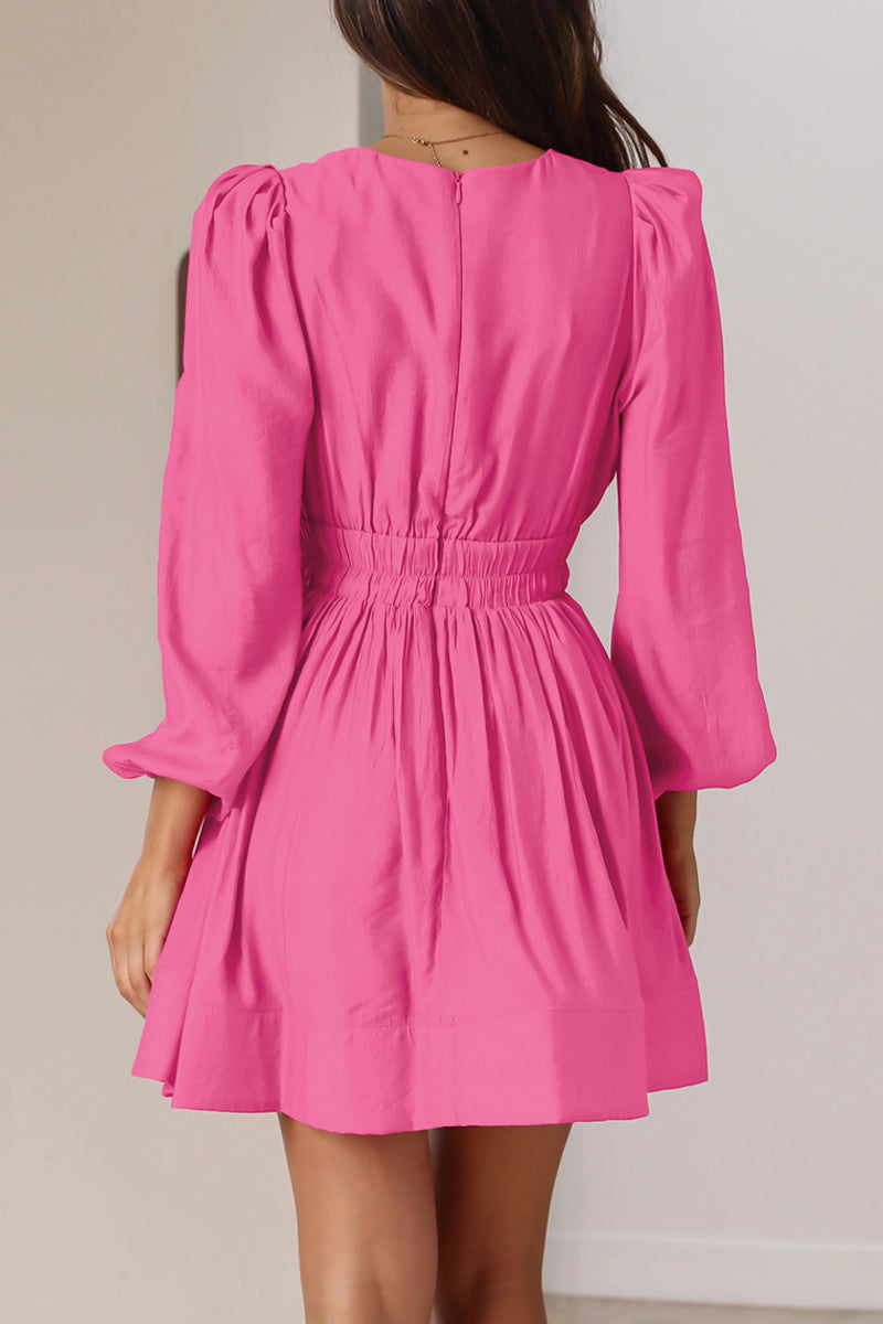 Well Tailored Dress with a Graceful Silhouette