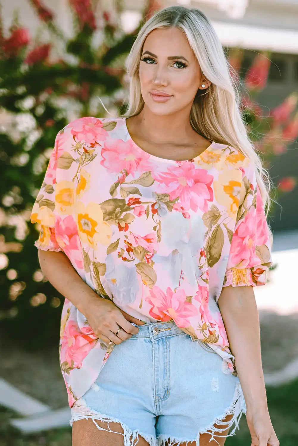 Beautifully Crafted Blouse in a Classic Style