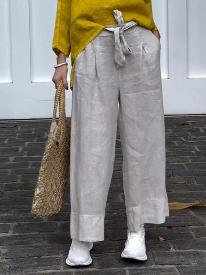 Well Tailored Trousers with a Graceful Silhouette