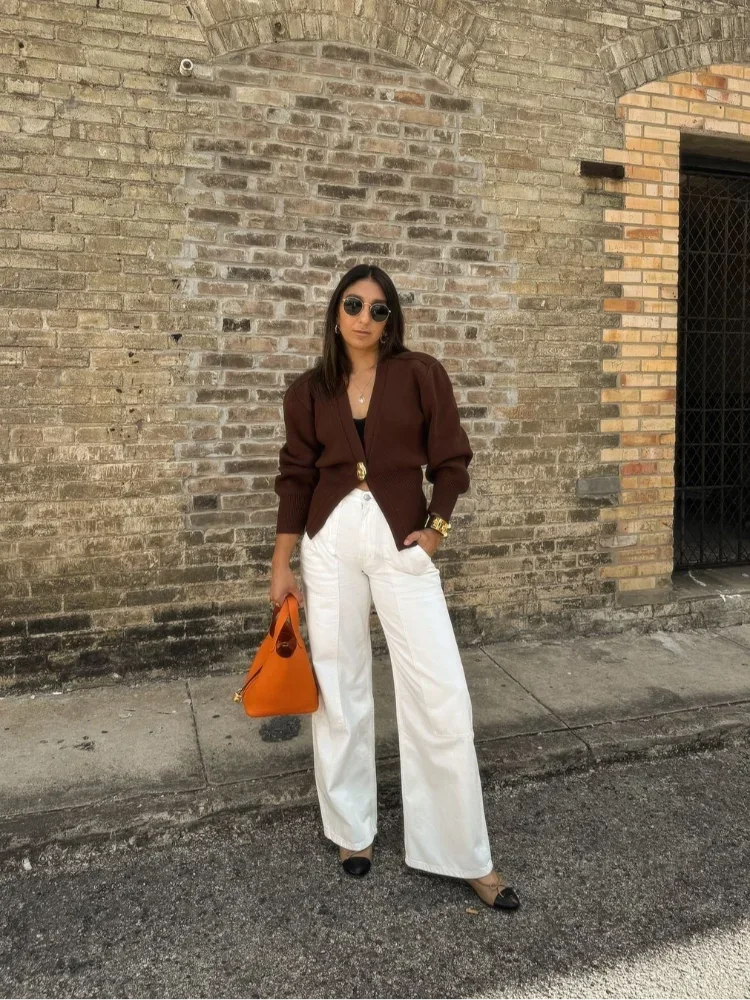 Gracefully Styled Cardigan for Any Occasion
