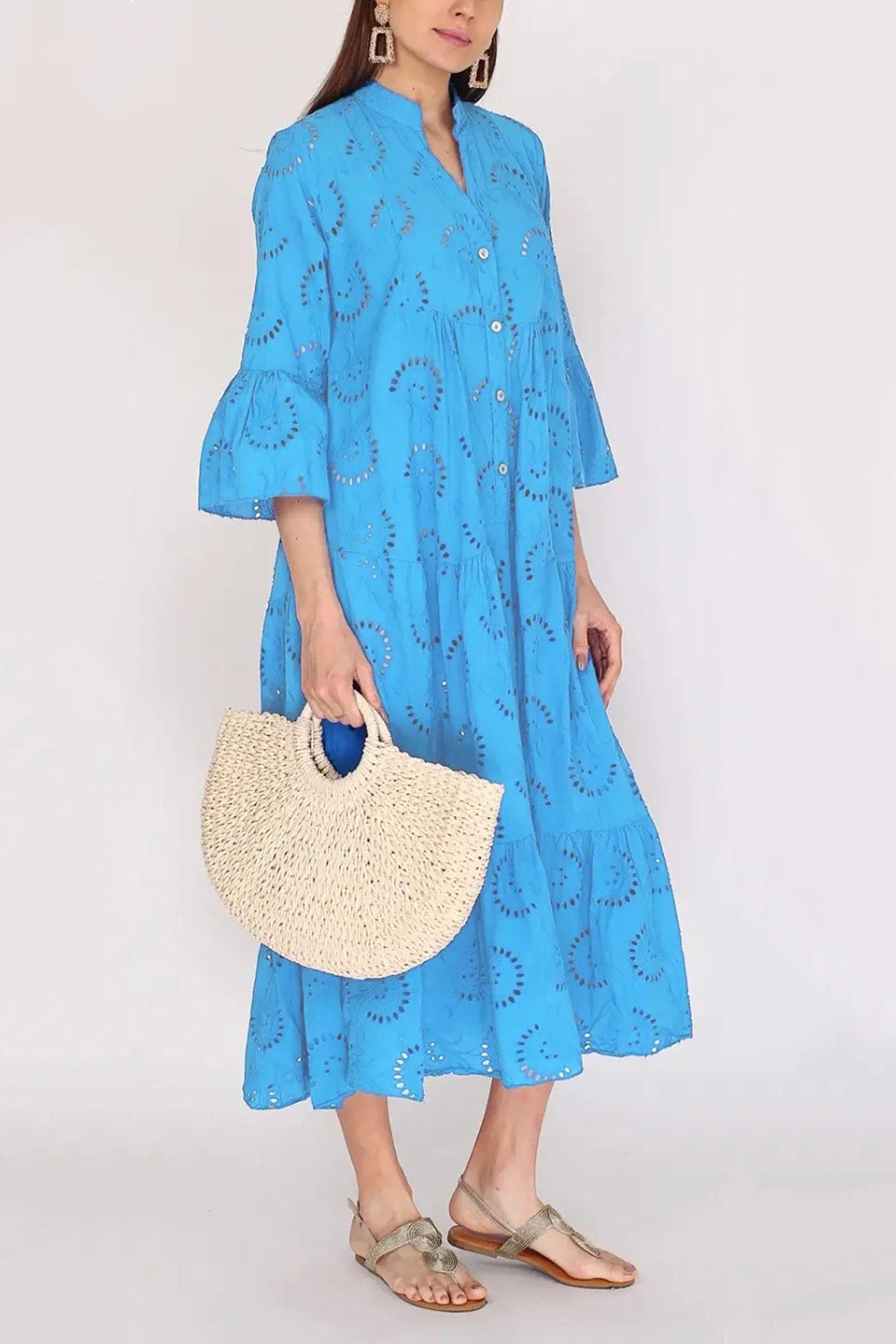 Classic Vintage Dress with a Flattering Fit