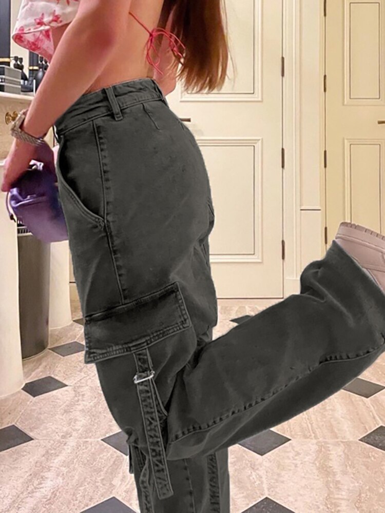 Elegantly Styled Pants for Everyday Wear