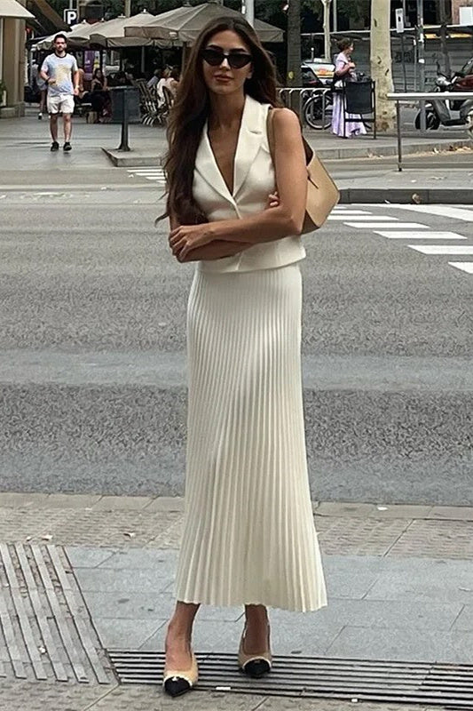 Well Tailored Garment with a Graceful Silhouette