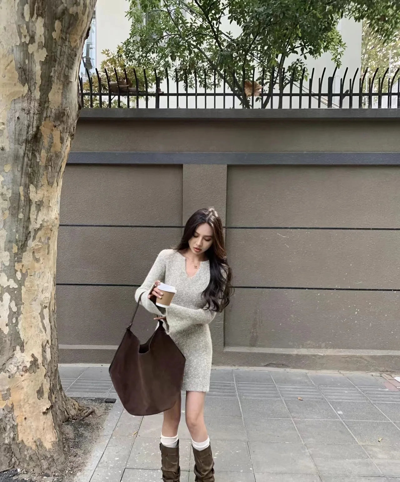 Gracefully Styled Bag for Any Occasion