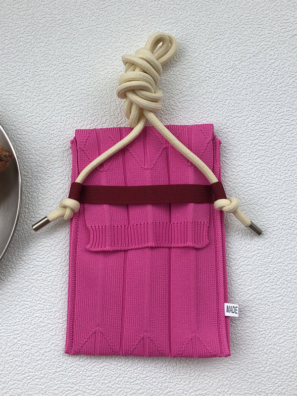 Well Tailored Bag with a Graceful Silhouette