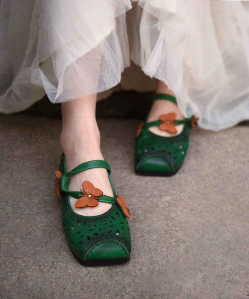 Well Tailored Shoes with a Graceful Silhouette