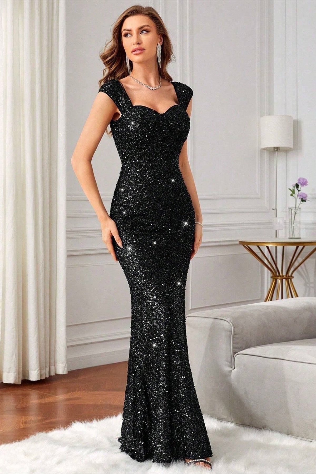 Sophisticated Dress with a Clean Classic Look