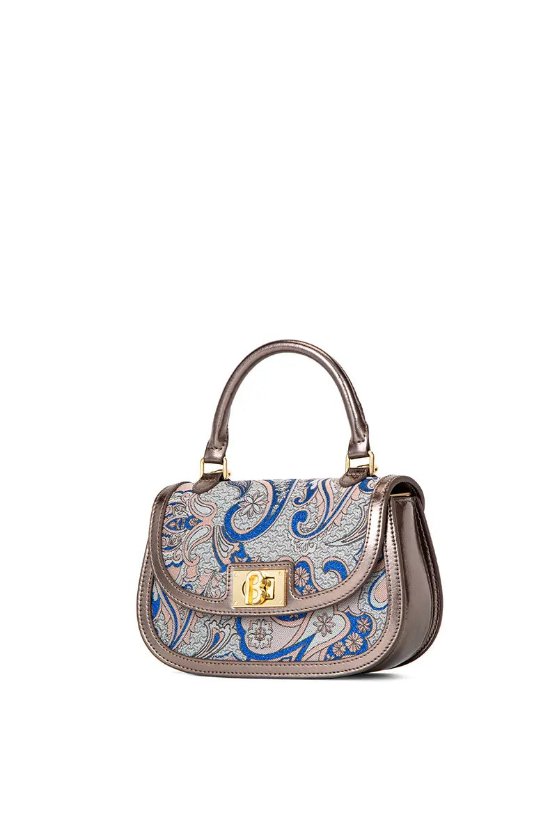 Beautifully Crafted Bag in a Classic Style