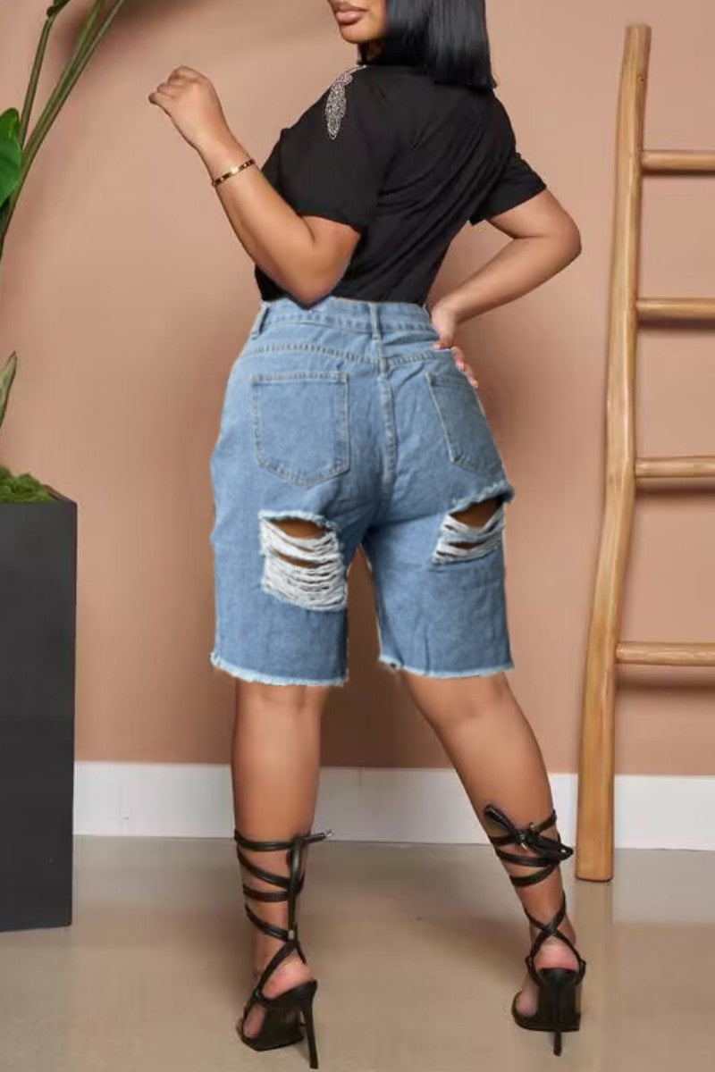 Sophisticated Garment with a Clean Classic Look