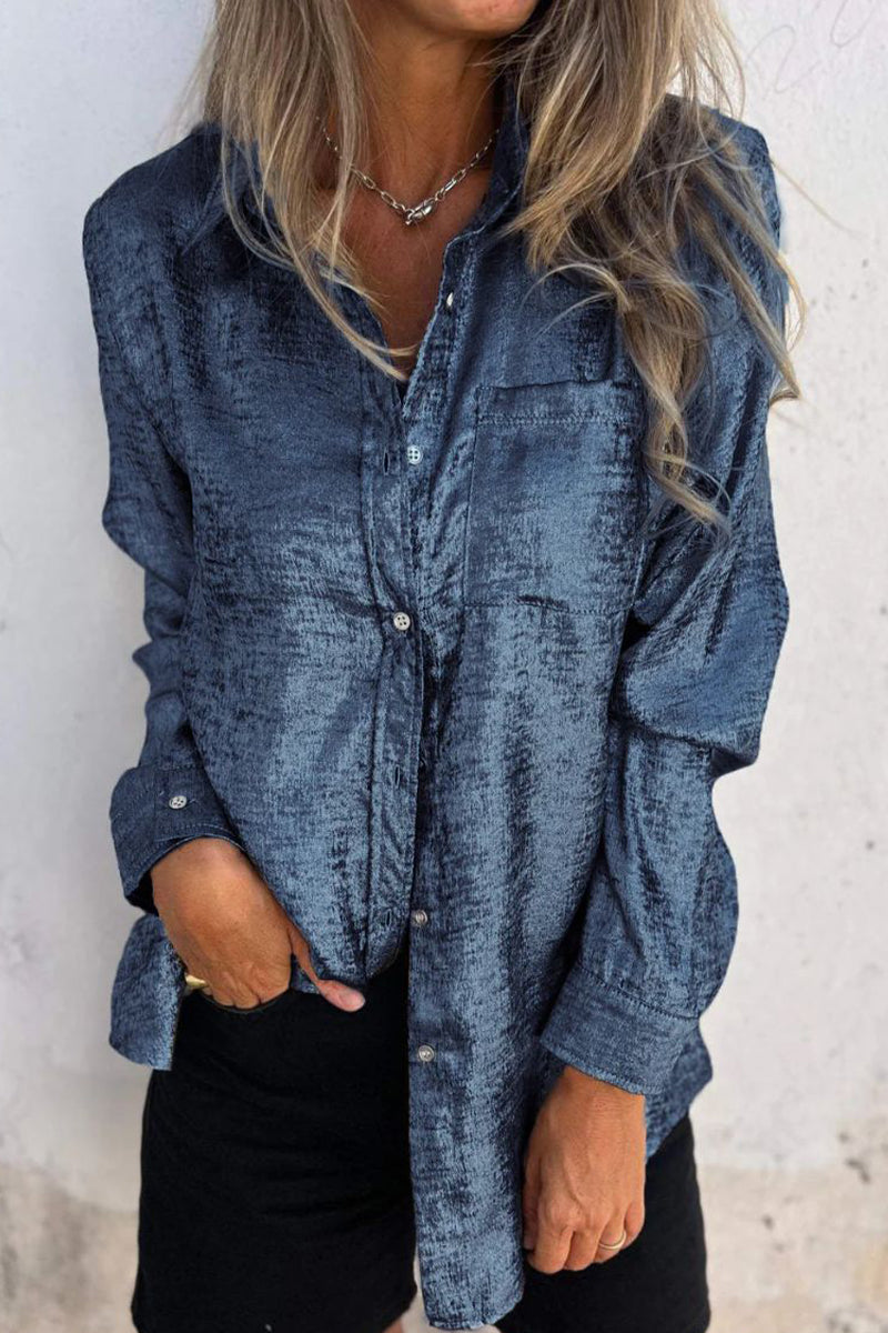 Effortlessly Elegant Top with a Timeless Design
