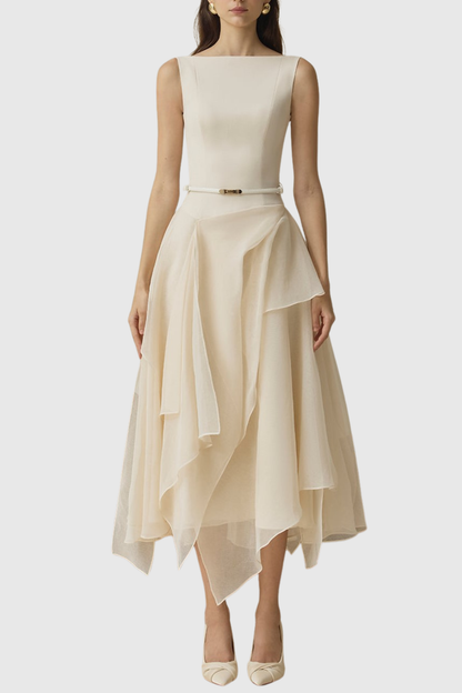 Well Tailored Dress with a Graceful Silhouette