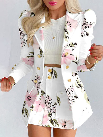 Effortlessly Elegant Garment with a Timeless Design