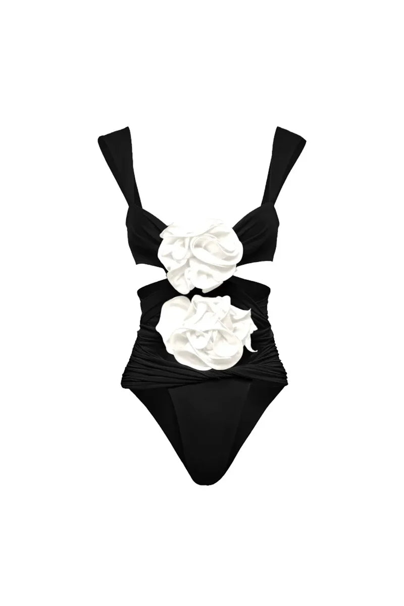 Effortlessly Elegant Swimsuit with a Timeless Design